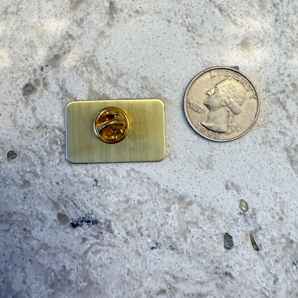 Hourglass‎ push pin - Picture 3 of 3